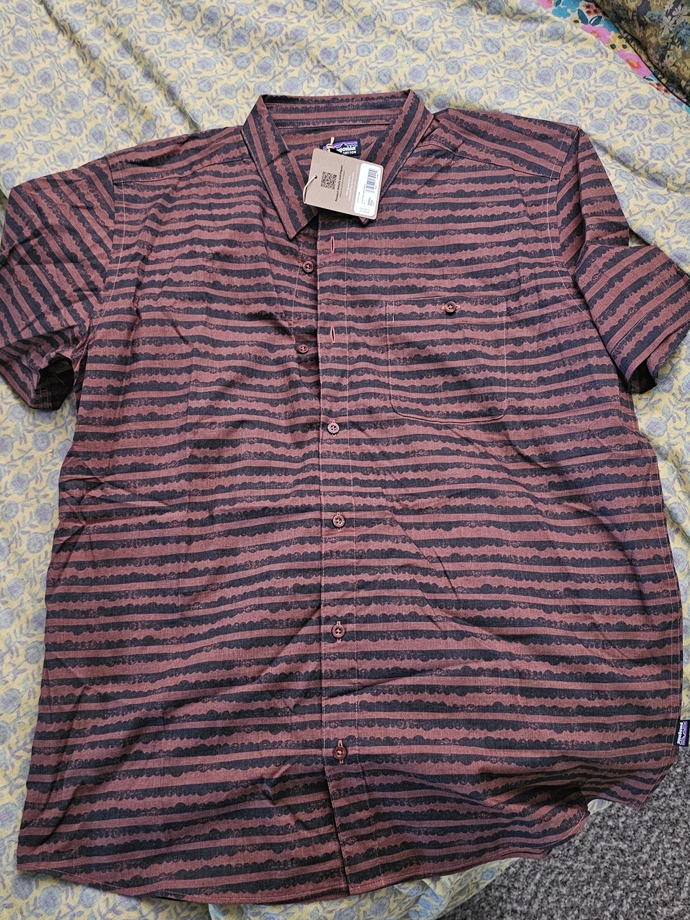 Patagonia Men's Short-Sleeve Button-Down Shirt - Maroon and Black Stripe